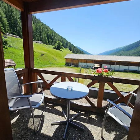 Laerchen Hotel Oberwald