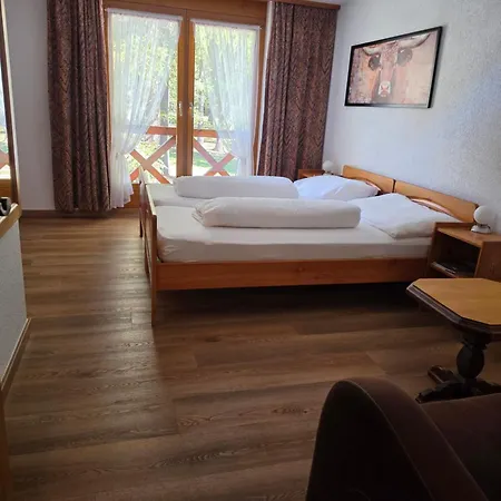 Laerchen Hotel