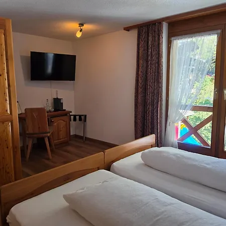 Hotel Laerchen 3*